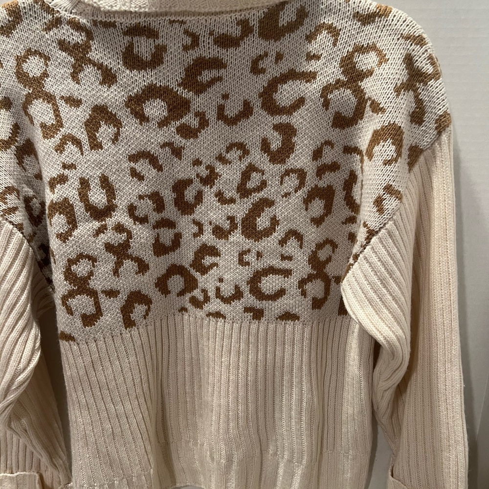 Nine West Leopard 🐆 Print Cream & Tan Cowl-neck Pullover Sweater - Picture 2 of 8